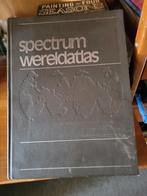 Spectrum wereldatlas, Ophalen of Verzenden, Zo goed als nieuw