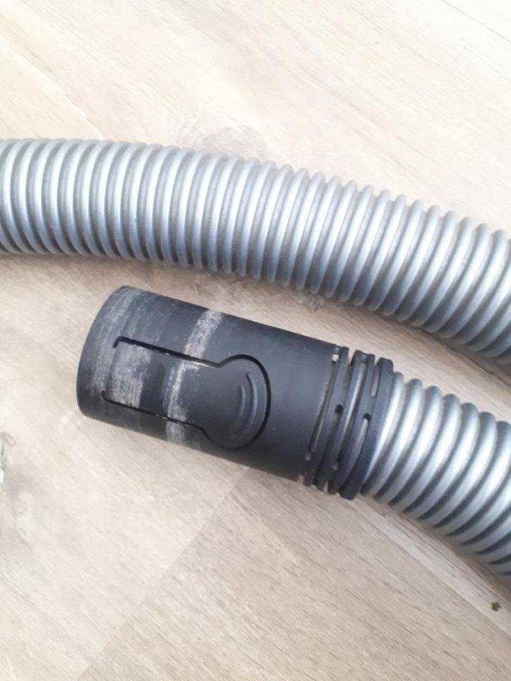 Gezocht stofzuigerslang, Witgoed en Apparatuur, Stofzuigers, Gebruikt, Stofzuiger, 1600 tot 2000 watt, Ophalen