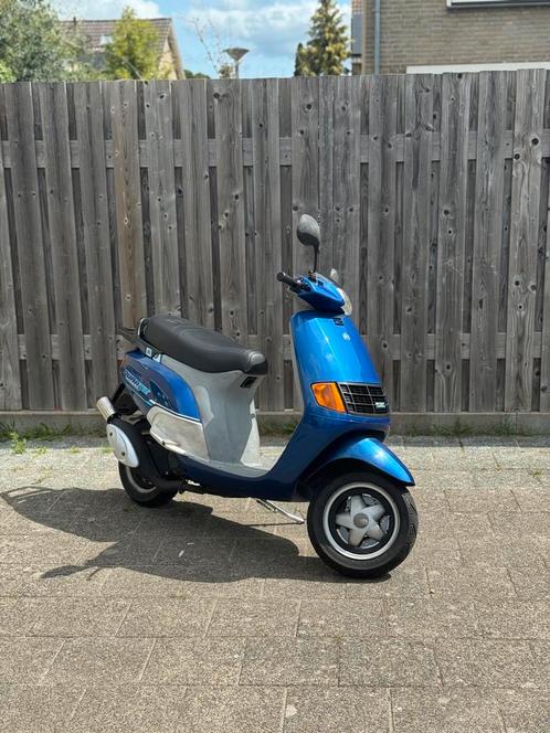 Piaggio Quartz 50cc, Fietsen en Brommers, Scooters | Piaggio, Gebruikt, Overige modellen, Maximaal 45 km/u, Tweetakt, Ophalen