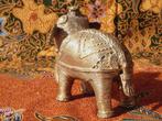 Mooi antiek brons beeldje uit India van een olifant 8,8 cm., Ophalen of Verzenden