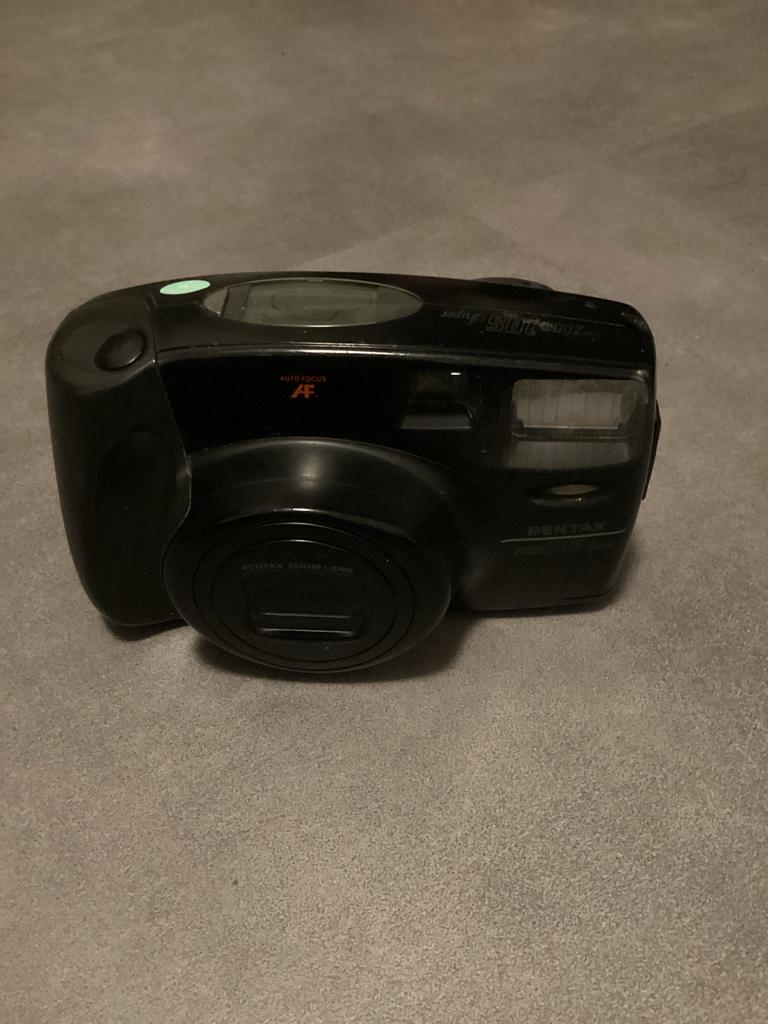 Zwarte Pentax Zoom 105 Super analoge camera - zsm ophalen, Audio, Tv en Foto, Fotocamera's Analoog, Ophalen of Verzenden, Zo goed als nieuw