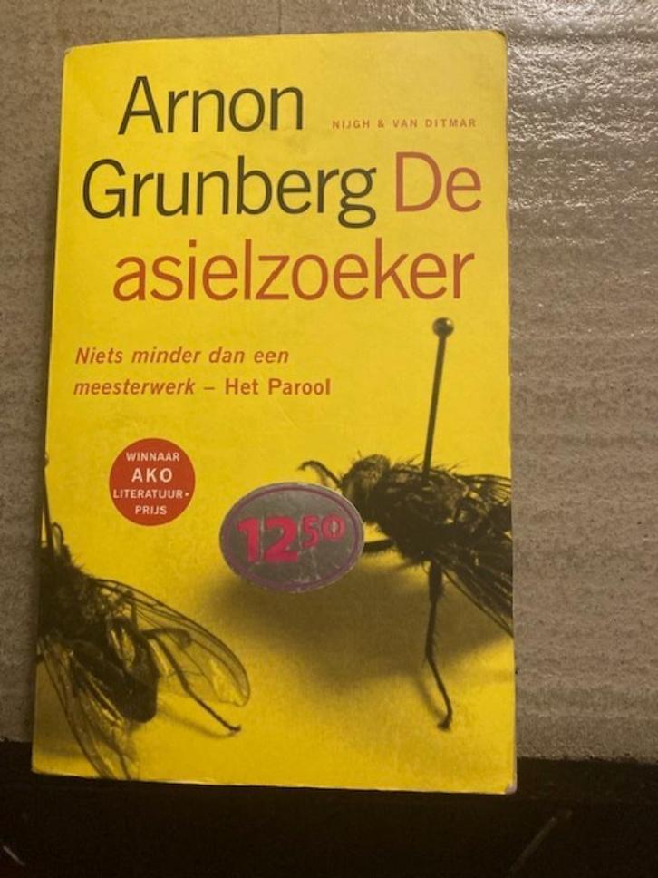 Arnon Grunberg "de Asielzoeker"  winnaar AKO literatuurprijs, Boeken, Literatuur, Zo goed als nieuw, Nederland, Ophalen of Verzenden