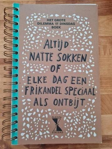Het grote dilemma op dinsdag boek beschikbaar voor biedingen