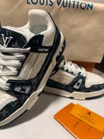 Lv trainers, Blauw, Ophalen of Verzenden, Zo goed als nieuw, Louis Vuitton