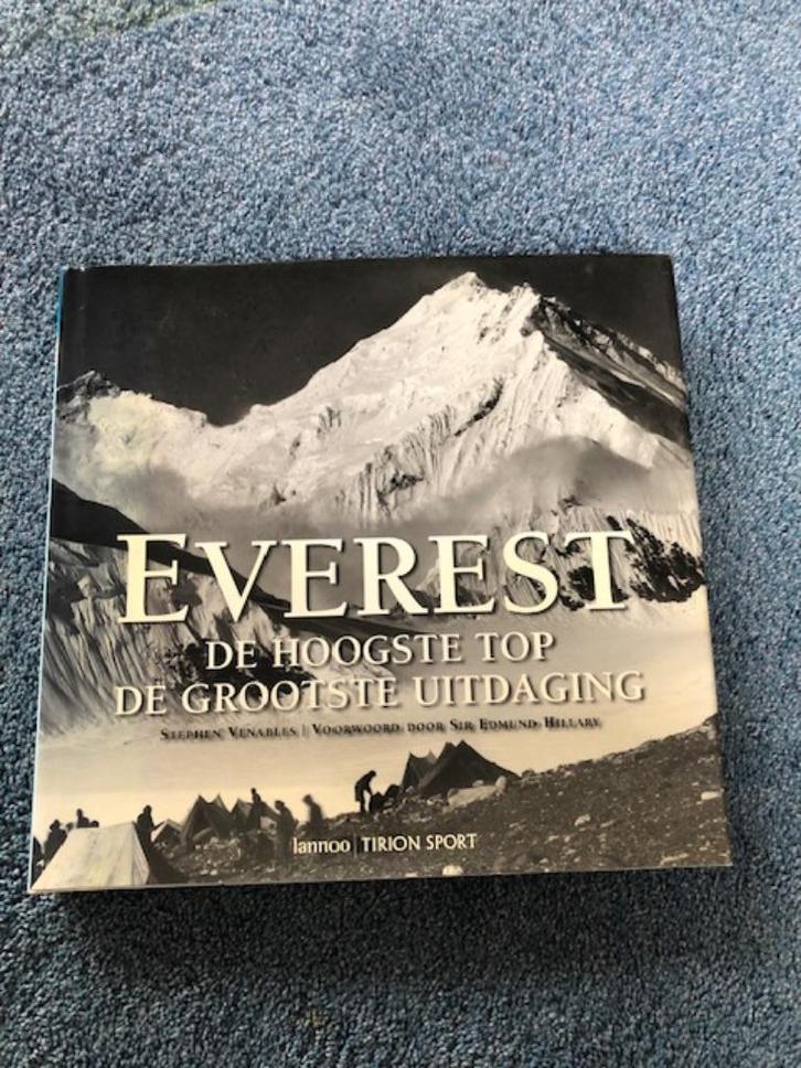 Boek, Mount Everest, de hoogte top de grootste uitdaging, Boeken, Natuur, Zo goed als nieuw, Overige onderwerpen, Ophalen of Verzenden