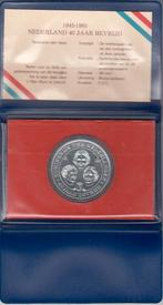 Nederland penning 40 Jaar Bevrijd NMB Bank in cassette, Ophalen of Verzenden, Overige materialen, Nederland