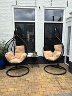 2 mooie zwarte eistoelen, Ophalen, Gebruikt