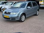 Skoda Fabia 1.4-16V Ambiente 5 DEURS, AIRCO, APK!, Voorwielaandrijving, Gebruikt, Zwart, 4 cilinders