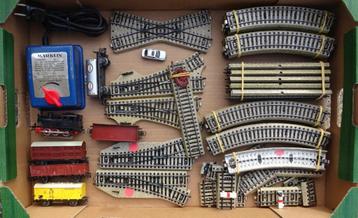 Marklin treinbaan met 4 wissels, kruising en 2 rangeersporen beschikbaar voor biedingen