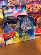 Paldean Fates Mini Tin, Hobby en Vrije tijd, Verzamelkaartspellen | Pokémon, Ophalen of Verzenden, Zo goed als nieuw