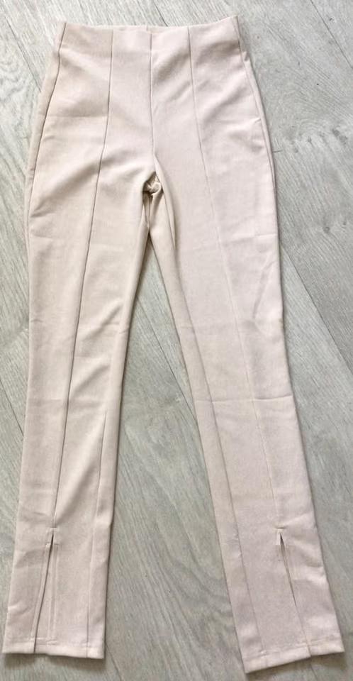 Broek/ tregging ZARA maat S, Kleding | Dames, Broeken en Pantalons, Zo goed als nieuw, Maat 38/40 (M), Beige, Lang, Ophalen of Verzenden