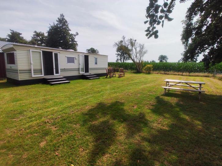 Te huur: sfeervolle stacaravan op het Friese platteland, Vakantie, Vakantiehuizen | Nederland, Friesland, Landelijk