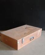 Vintage houten koffer gereedschap schilderkoffer 66 x 37, Huis en Inrichting, Woonaccessoires | Kisten, Minder dan 50 cm, Gebruikt
