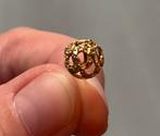 Prachtige gouden opengewerkte oorbellen, Ophalen of Verzenden, Zo goed als nieuw, Goud, Goud