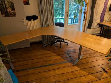 Modulair hoekbureau