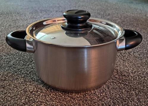 Kookpan van BK Karaat+ met deksel, diameter 20cm x 11cm hoog, Huis en Inrichting, Keuken | Potten en Pannen, Zo goed als nieuw