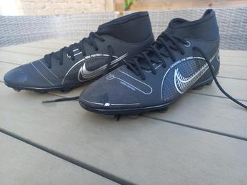 Nike mercurial kicks beschikbaar voor biedingen