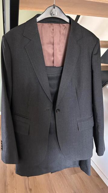 Dames kostuum Suitsupply 40/42 beschikbaar voor biedingen