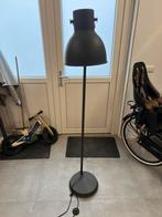 Ikea Hektar staande lamp, Huis en Inrichting, Lampen | Vloerlampen, Ophalen, Zo goed als nieuw, Metaal, 150 tot 200 cm