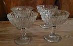 Brocante: 4 glazen ijscoupes, Ophalen of Verzenden, Zo goed als nieuw, Overige typen