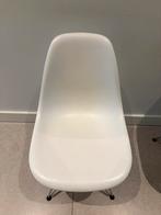 Eames Vitra stoelen 2x, Huis en Inrichting, Stoelen, Ophalen, Kunststof, Twee, Overige kleuren