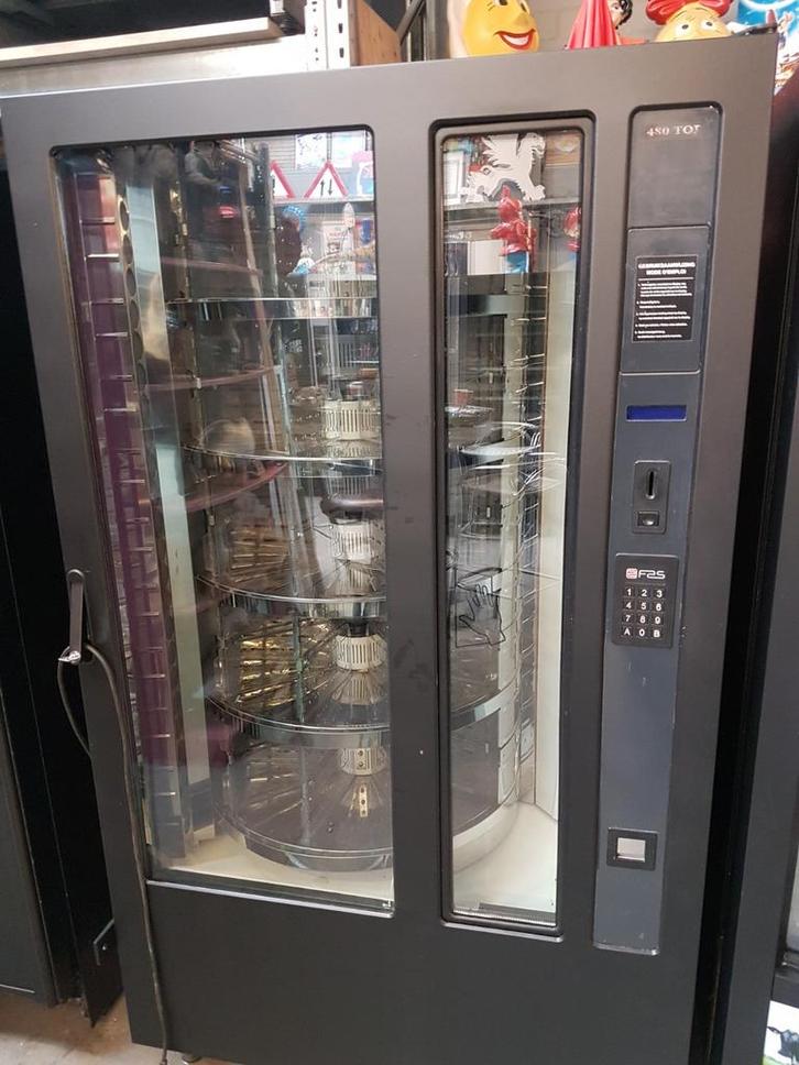 Groente / fruit/ zuivel automaat gekoeld, Verzamelen, Automaten | Overige, Ophalen