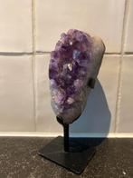 Amethist kristal op standaard, Ophalen of Verzenden, Mineraal