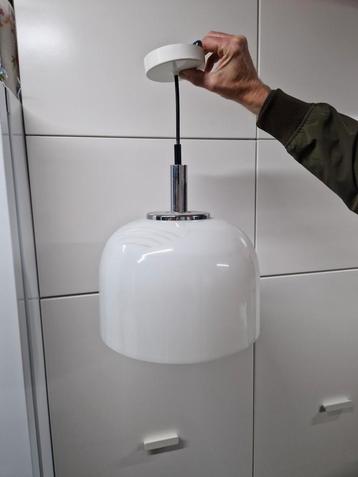 Witte hanglamp Raak Amsterdam Jaren 70 beschikbaar voor biedingen