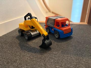 Vuilniswagen en graafmachine - Zeer goede staat! beschikbaar voor biedingen