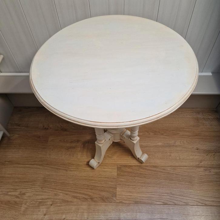 Vintage Bijzettafel - Ronde Vorm, Huis en Inrichting, Tafels | Bijzettafels, Gebruikt, Rond, 45 tot 60 cm, Minder dan 55 cm, Hout