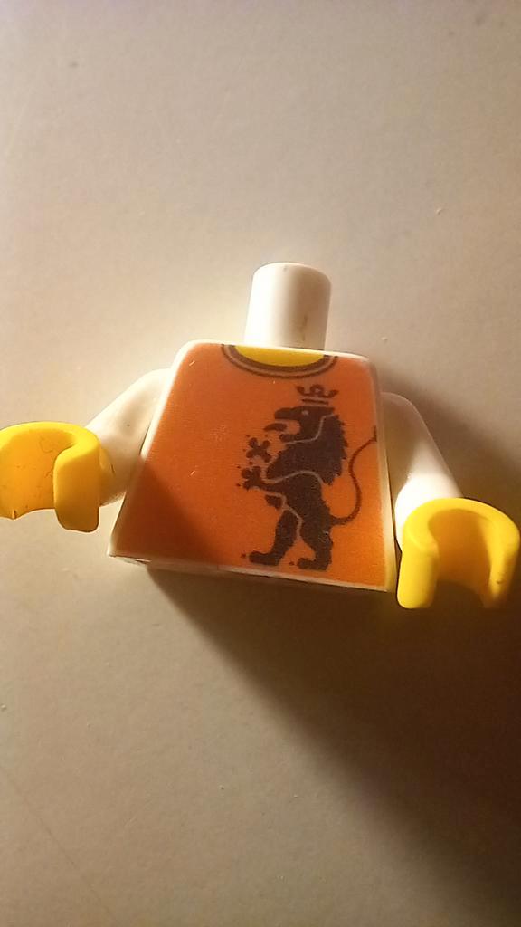 Zeldzaam LEGO Minifiguur Torso., Kinderen en Baby's, Speelgoed | Duplo en Lego, Gebruikt, Lego, Losse stenen, Ophalen of Verzenden