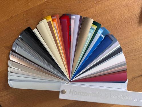 Stalenbundel Luxaflex horizontale jaloezieën stalen, Hobby en Vrije tijd, Overige Hobby en Vrije tijd, Zo goed als nieuw, Ophalen of Verzenden