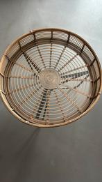 Rieten salontafel met glazen blad, Schaal, Rond, Ophalen of Verzenden, Zo goed als nieuw