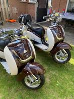 2 Retro scooters Turbo RG - 50, Fietsen en Brommers, Snorfietsen en Snorscooters, Overige merken, Gebruikt, Ophalen of Verzenden