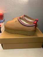 UGG Pantoffels Maat 38, Kleding | Dames, Schoenen, Ophalen of Verzenden, Nieuw, Bruin, Pantoffels of Sloffen