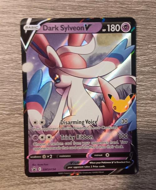 Dark Sylveon v (SWSH134), Hobby en Vrije tijd, Verzamelkaartspellen | Pokémon, Zo goed als nieuw, Losse kaart, Ophalen of Verzenden