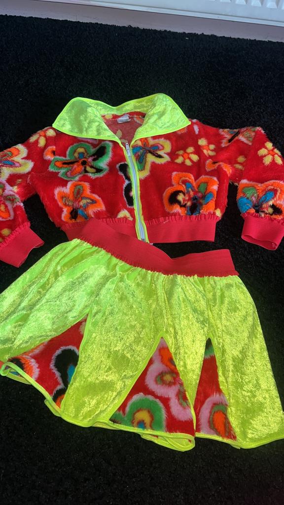 Leuk pakje maar 140, Kleding | Dames, Carnavalskleding en Feestkleding, Ophalen of Verzenden, Zo goed als nieuw, Maat 34 (XS) of kleiner