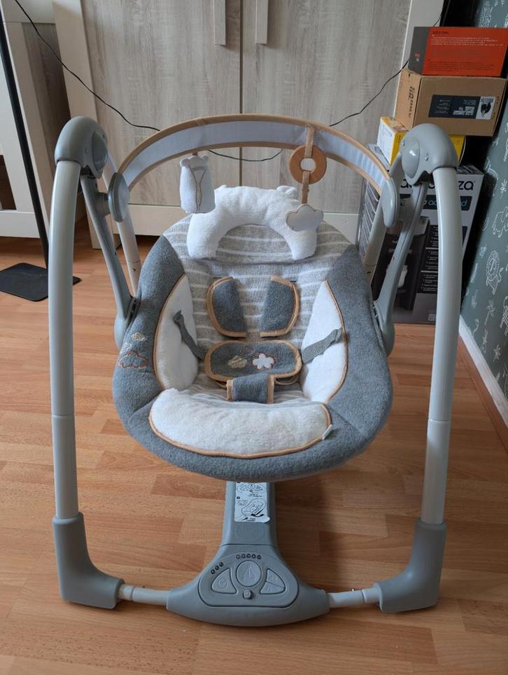 Ingenuity Swing and Go Bella Teddy Boutique schommelstoel, Kinderen en Baby's, Wipstoeltjes, Zo goed als nieuw, Ophalen