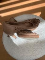 Elegante Bruine Pumps 5th Avenue - Zo Goed Als Nieuw, Ophalen of Verzenden, Zo goed als nieuw, Bruin, Pumps