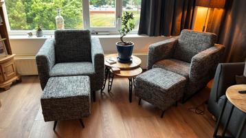 Twee mooie montel stoelen