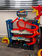 Hot wheels ultimate garage + 27 hot  wheels en opberg box, Ophalen, Zo goed als nieuw, Handmatig, Hot Wheels