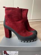 Bordeaux rode enkellaarsjes met hak, Lilian, Lage of Enkellaarzen, Ophalen of Verzenden, Zo goed als nieuw