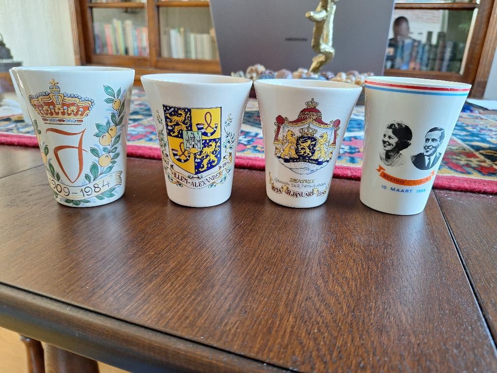 Bekers koninklijk huis, Verzamelen, Ophalen of Verzenden, Zo goed als nieuw, Nederland, Servies