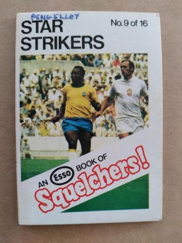 Esso Squelchers 14 mini voetbalboekjes oa Pelé 1970 in map beschikbaar voor biedingen
