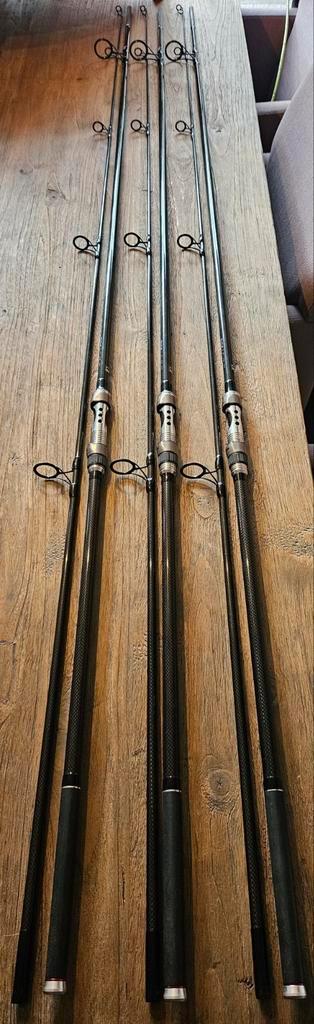 
3 J.C. G5-SS 12'' 2.75lb beschikbaar voor biedingen