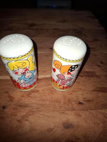 Blond amsterdam  zout en peper stel beschikbaar voor biedingen