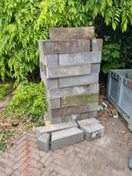 GRATIS GRATIS GRATIS, Tuin en Terras, Bielzen en Borders, Ophalen, Gebruikt, Blok, Minder dan 25 cm