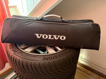 Volvo Centrax sneeuwkettingen beschikbaar voor biedingen