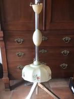 Antieke hanglamp met opaline kap, Antiek en Kunst, Antiek | Lampen, Ophalen of Verzenden