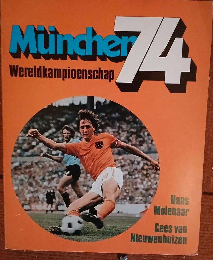 München 74 Wereldkampioenschap - Voetbalgeschiedenis, Boeken, Sportboeken, Gelezen, Balsport, Ophalen of Verzenden